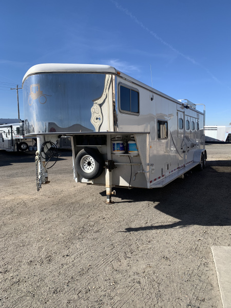 Used 2003 Logan Coach Legend Other