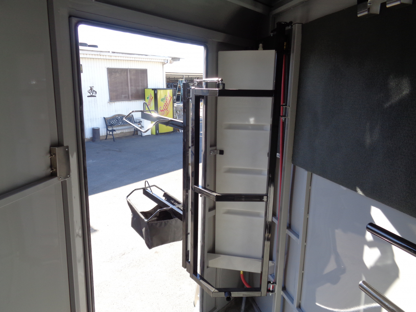 New 2026 Trails West *ADV MX II 2H * ADVENTURE MX II 2-Horse Slant Load Horse Trailer w/ Titanium Package