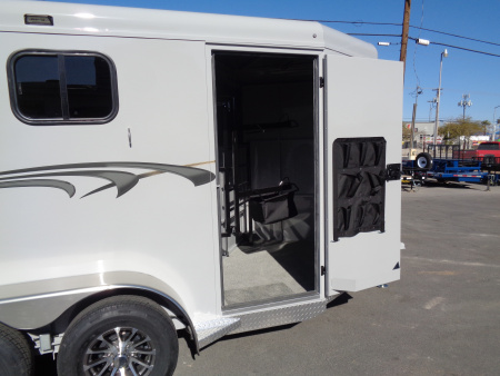 New 2026 Trails West *ADV MX II 2H * ADVENTURE MX II 2-Horse Slant Load Horse Trailer w/ Titanium Package