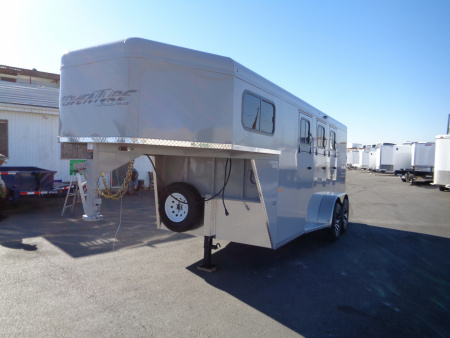 New 2026 Trails West ADVENTURE MX GN 3-Horse Gooseneck Horse Trailer w/ Titanium Package