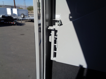 New 2026 Trails West ADVENTURE MX GN 3-Horse Gooseneck Horse Trailer w/ Titanium Package