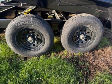 New 2026 PJ Trailers 72"x12' D3 w/ HYDRAULIC JACK Dump Trailer