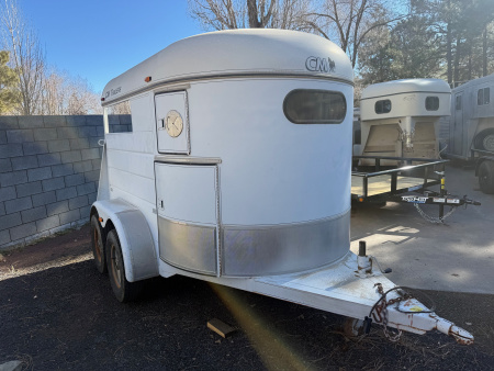 Used 2000 CM Trailers 2 Horse Straight Load