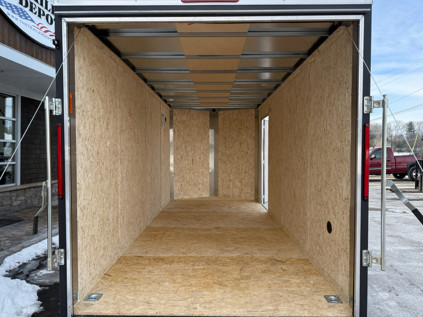 New Pace American 7′ x 16′ + V-Nose Enclosed Cargo Trailer with Ramp Door 7K