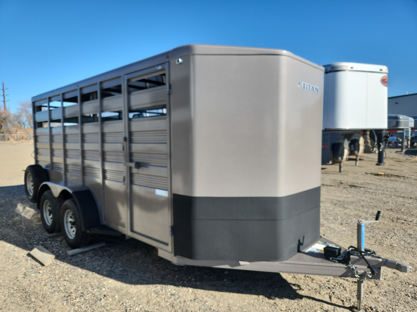 Used 2025 Titan Trailer CHALLENGER STOCK 16'