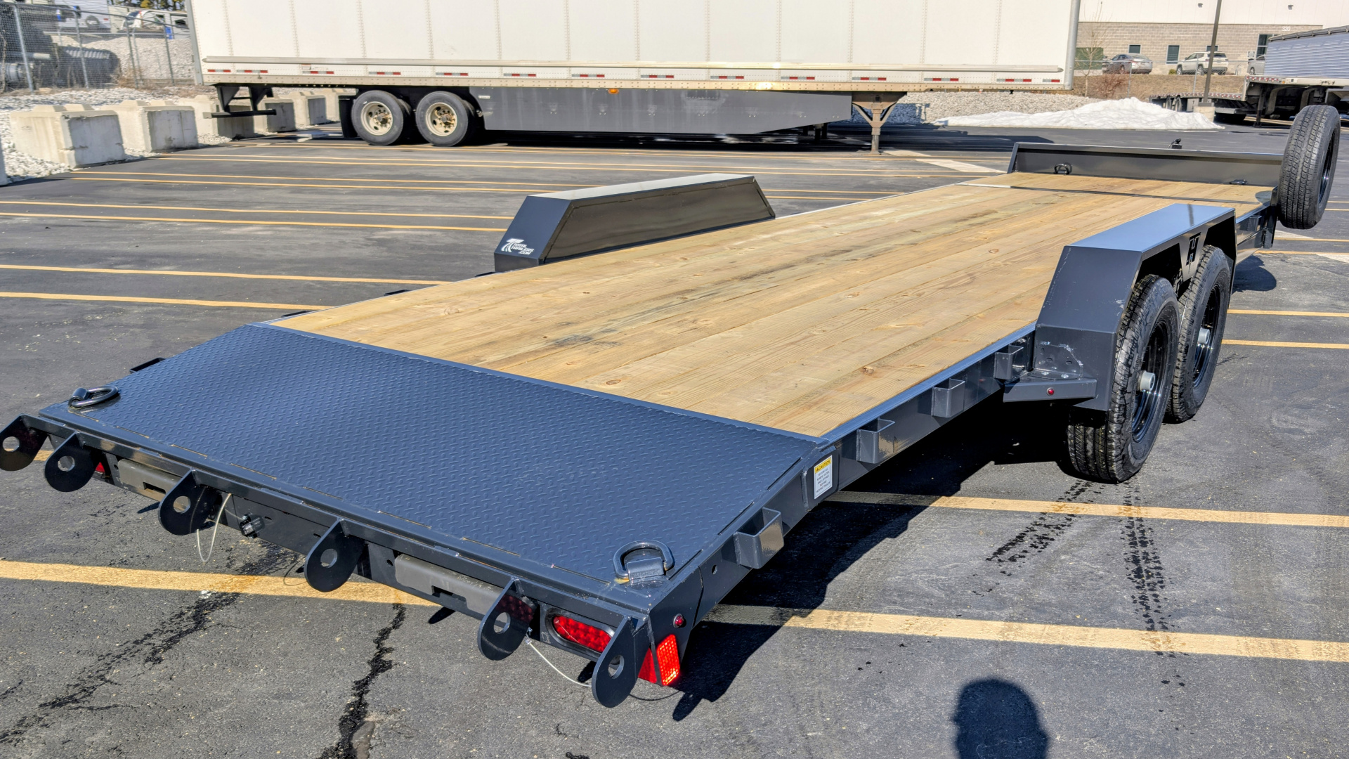 New Hillcrest 10202SC 24' 10K (GVWR) 82" Wide Car Hauler