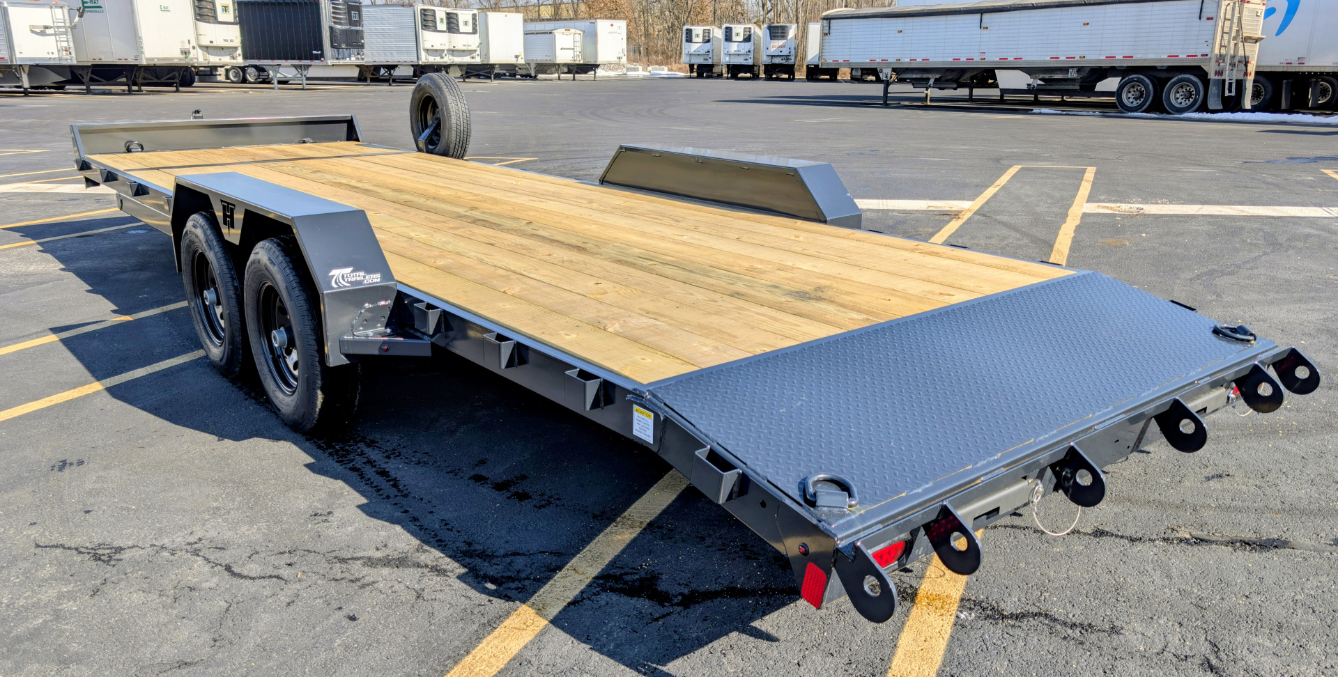 New Hillcrest 10202SC 24' 10K (GVWR) 82" Wide Car Hauler