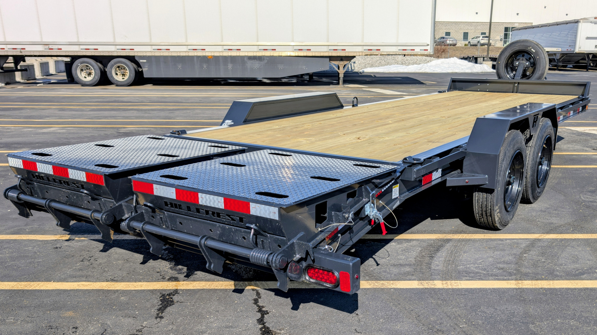 New Hillcrest 176193SE 22' I-Beam, Max Ramps 17.6K (GVWR) Equipment Trailer