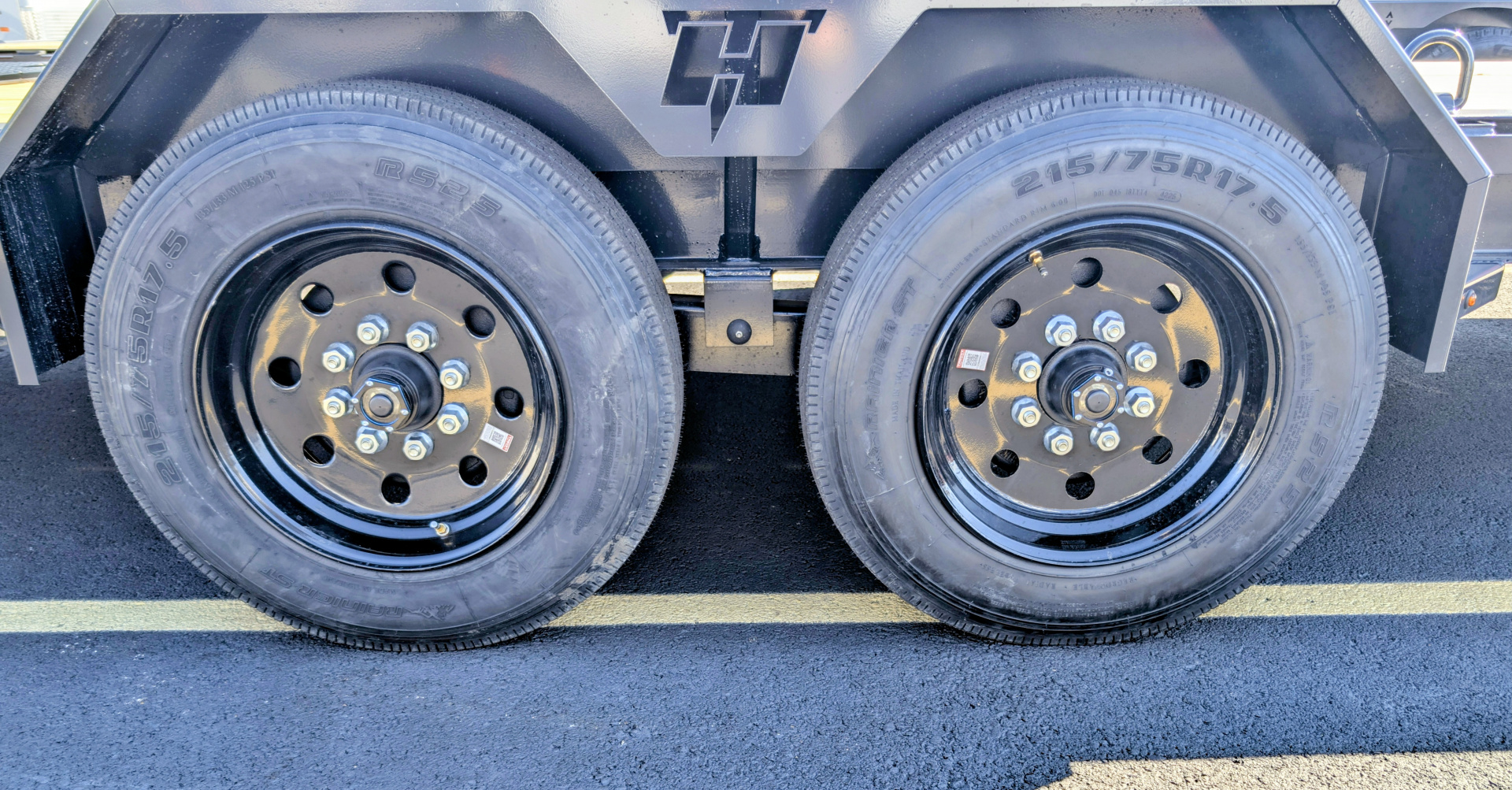 New Hillcrest 176193SE 22' I-Beam, Max Ramps 17.6K (GVWR) Equipment Trailer