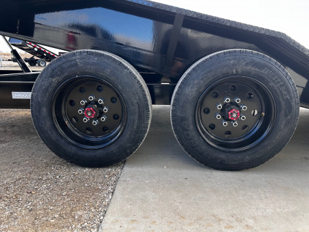 New 2026 MAXXD T8X 102X24 17.5k power tilt equipment/car trailer Equipment Trailer