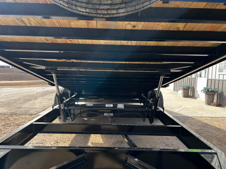 New 2026 MAXXD T8X 102X24 17.5k power tilt equipment/car trailer Equipment Trailer