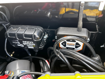 New 2026 MAXXD T8X 102X24 17.5k power tilt equipment/car trailer Equipment Trailer