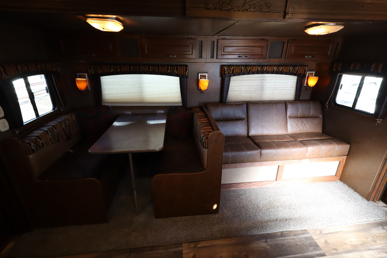 Used 2014 Bison Trailers 4Horse LQ Horse Trailer