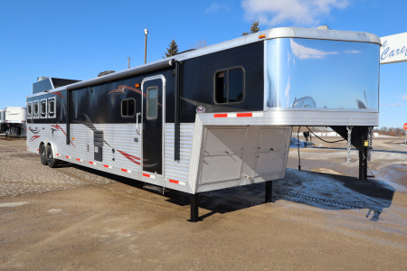 Used 2014 Bison Trailers 4Horse LQ Horse Trailer