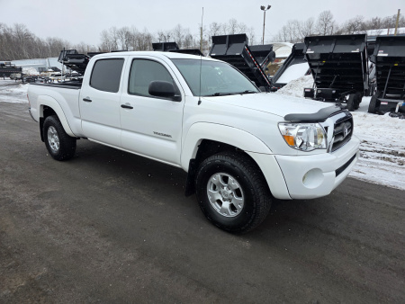 Used 2005 Toyota TACOMA Truck