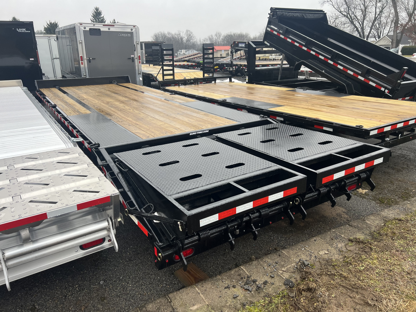 New 2026 Sure-Trac 8.5x25 (20+5) 15K HD Low Profile Deckover Trailer