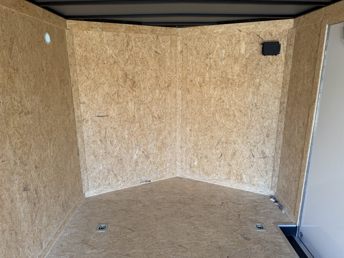 New TX8.5X20TA2 Texas Trailers 8.5' x 20' Cargo / Enclosed Trailer w/ Ramp Door & 48" Side Door