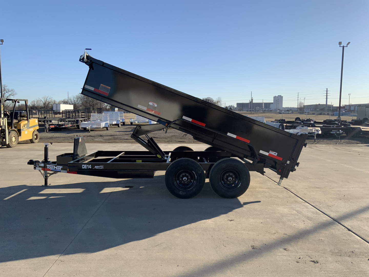 New 2026 Top Hat DE14 83 X 14 Dump Trailer