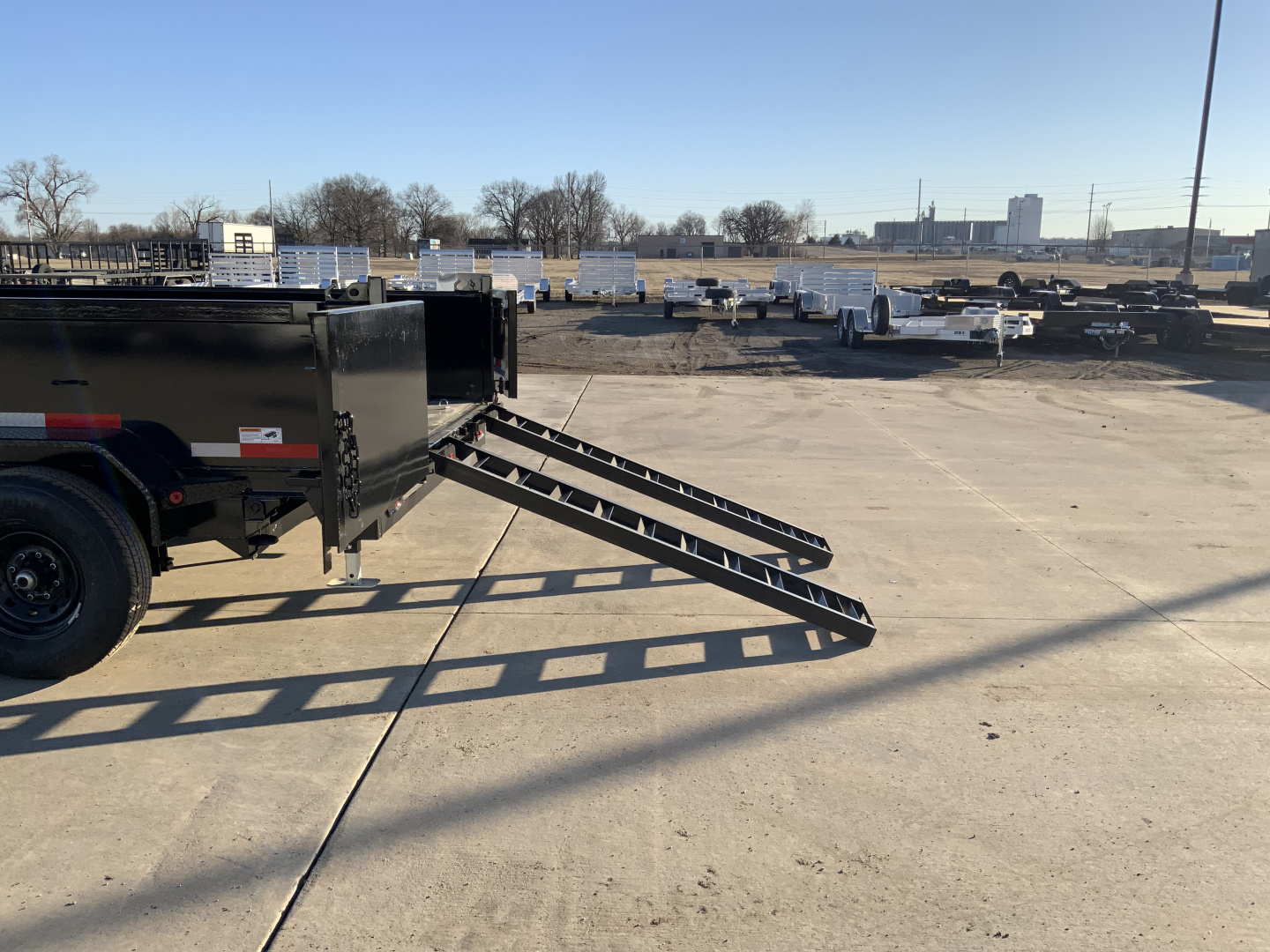 New 2026 Top Hat DE14 83 X 14 Dump Trailer