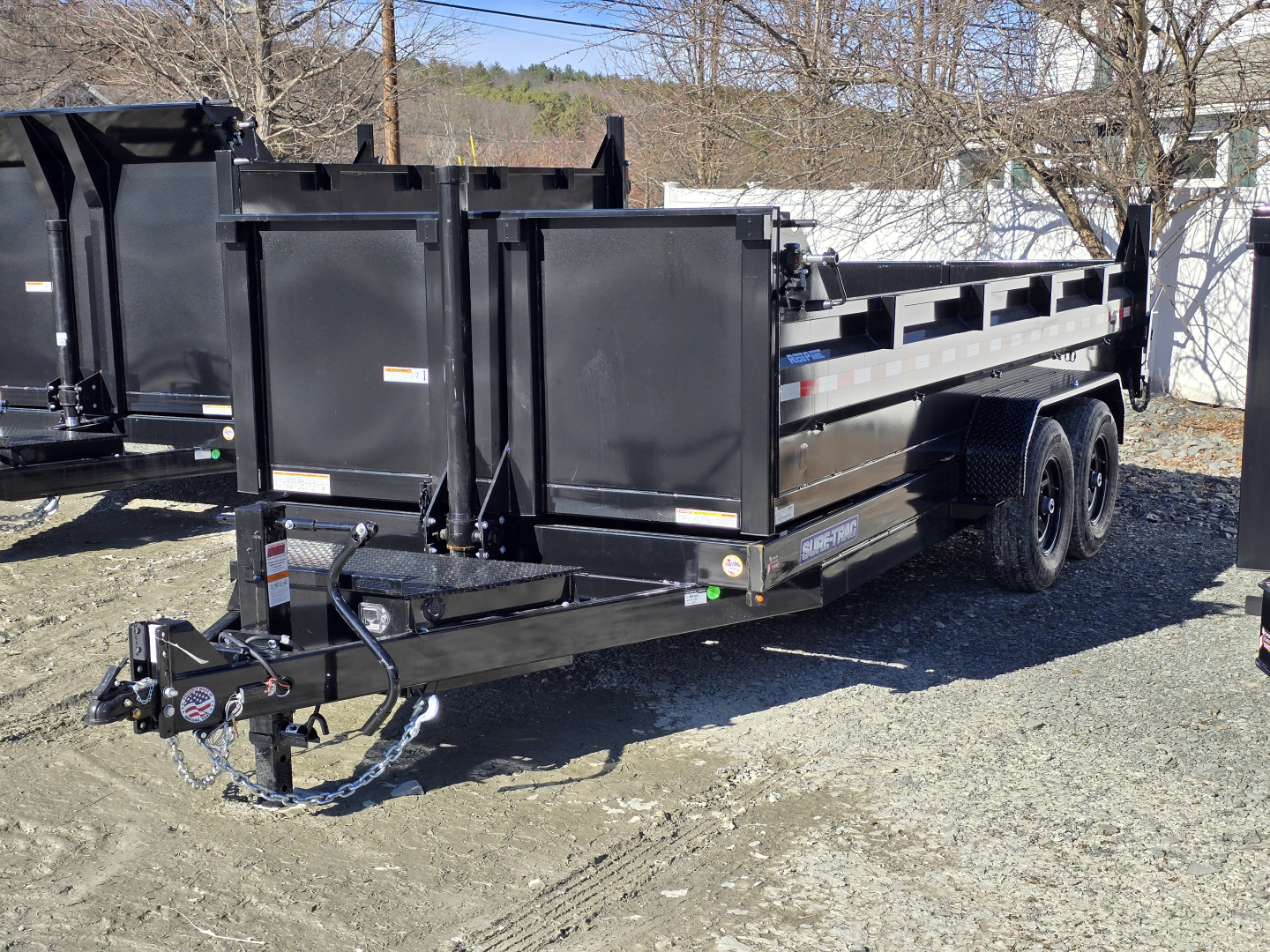 New 2026 Sure-Trac 7x16 14K Dump Trailer- Combo Gate- Tarp Kit- Telescopic Ram- Ramps- Adjustable Coupler- Stake Pockets