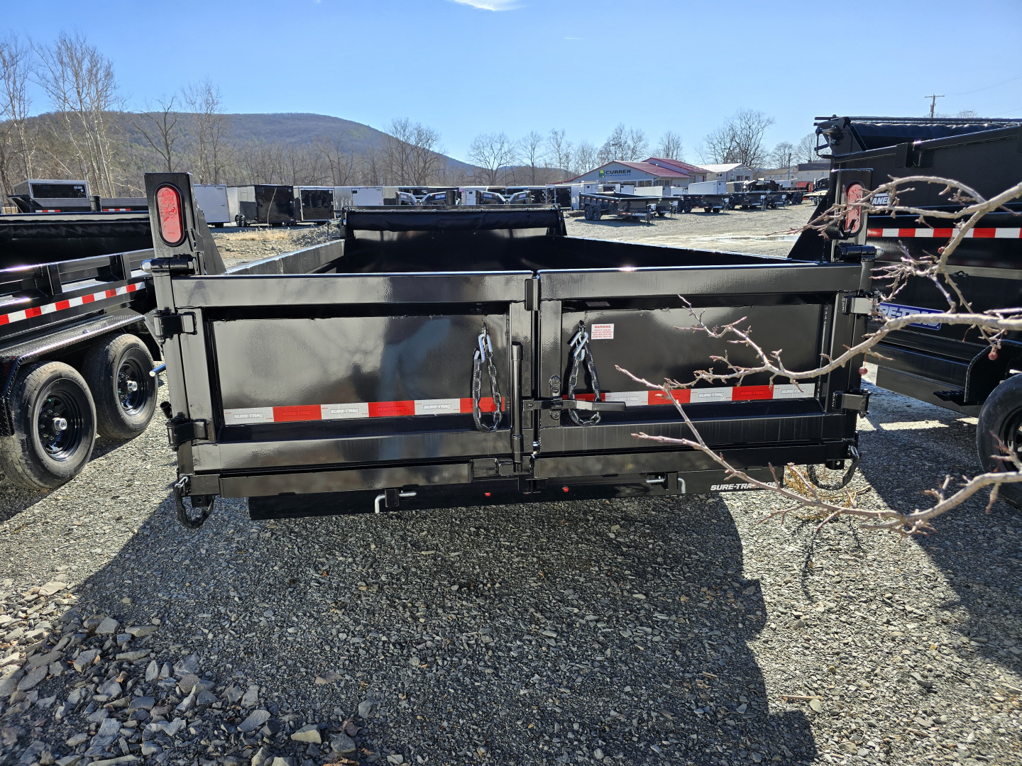 New 2026 Sure-Trac 7x16 14K Dump Trailer- Combo Gate- Tarp Kit- Telescopic Ram- Ramps- Adjustable Coupler- Stake Pockets