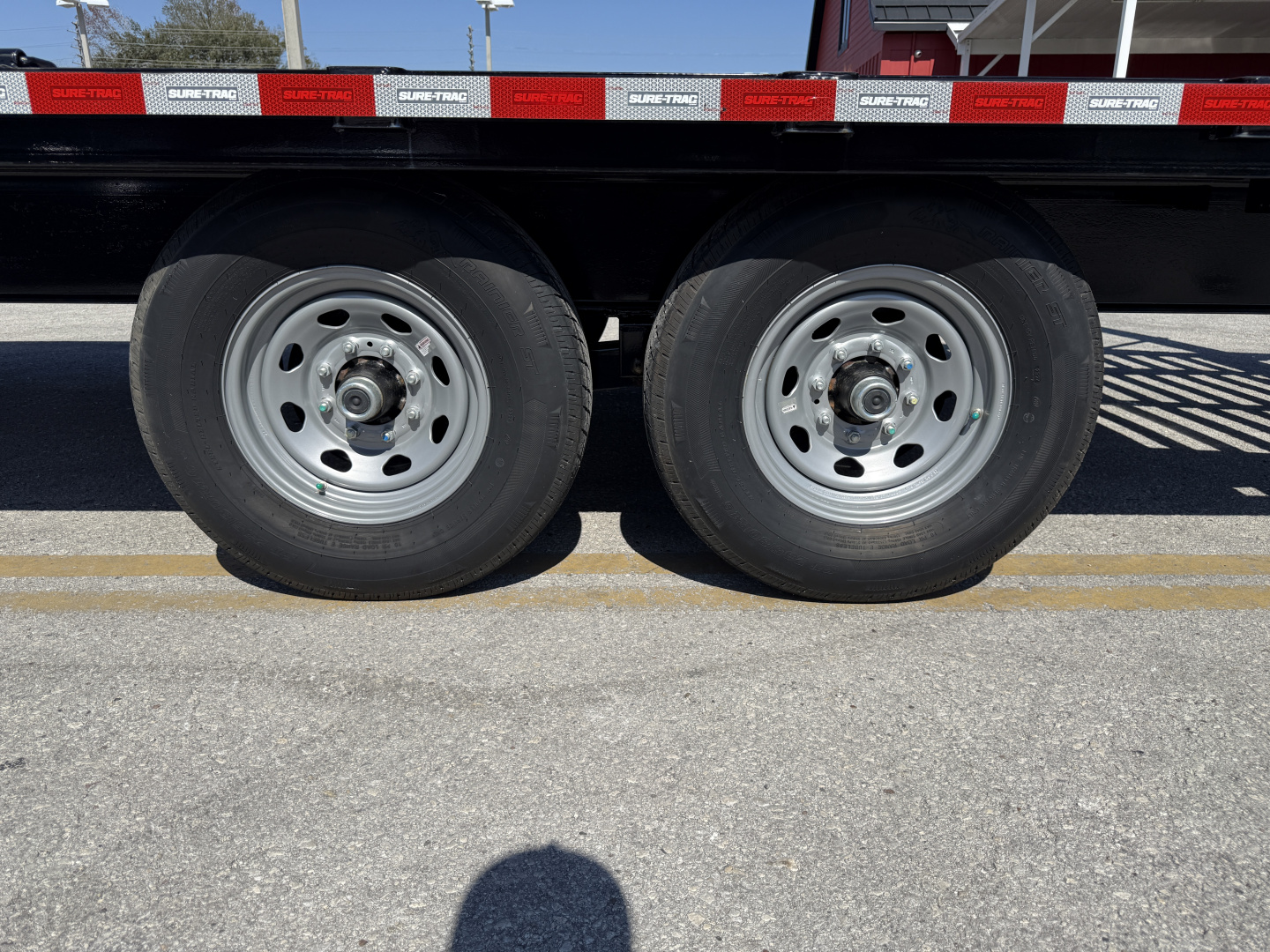 New 2025 Sure-Trac 8.5X18+4 15K Standard Duty Beavertail Deckover Trailer