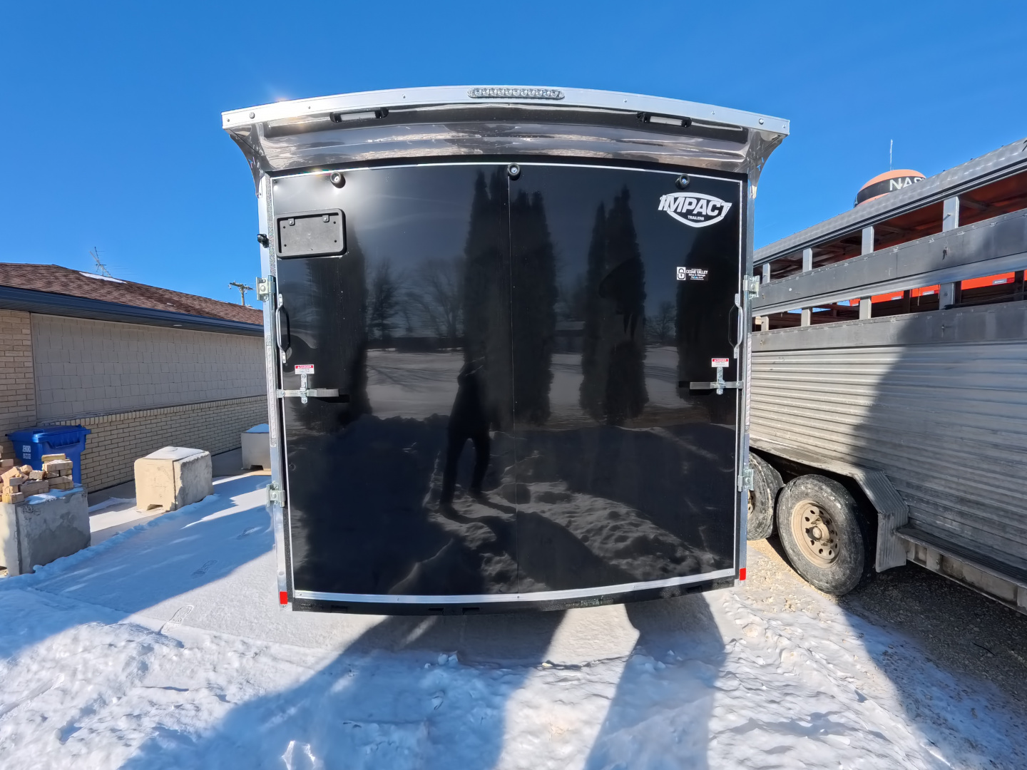 New 2026 Formula Trailers 8.5 x 16 x 7 Formula Traverse Flat Top V-Nose Car Hauler, Black, Aluminum Rims, Rock Guard