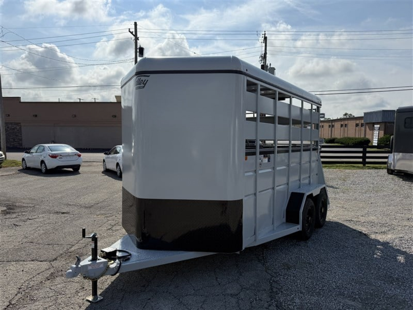 New 2026 Valley 2 HORSE STRAIGHT LOAD w/ RAMP >> EXTRA TALL & WIDE