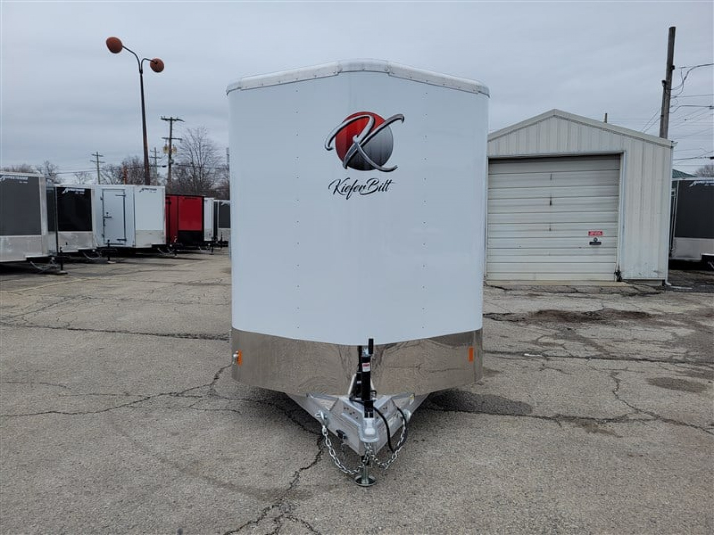 New 2026 Kiefer 2 HORSE STRAIGHT LOAD w/ RAMP Horse Trailer