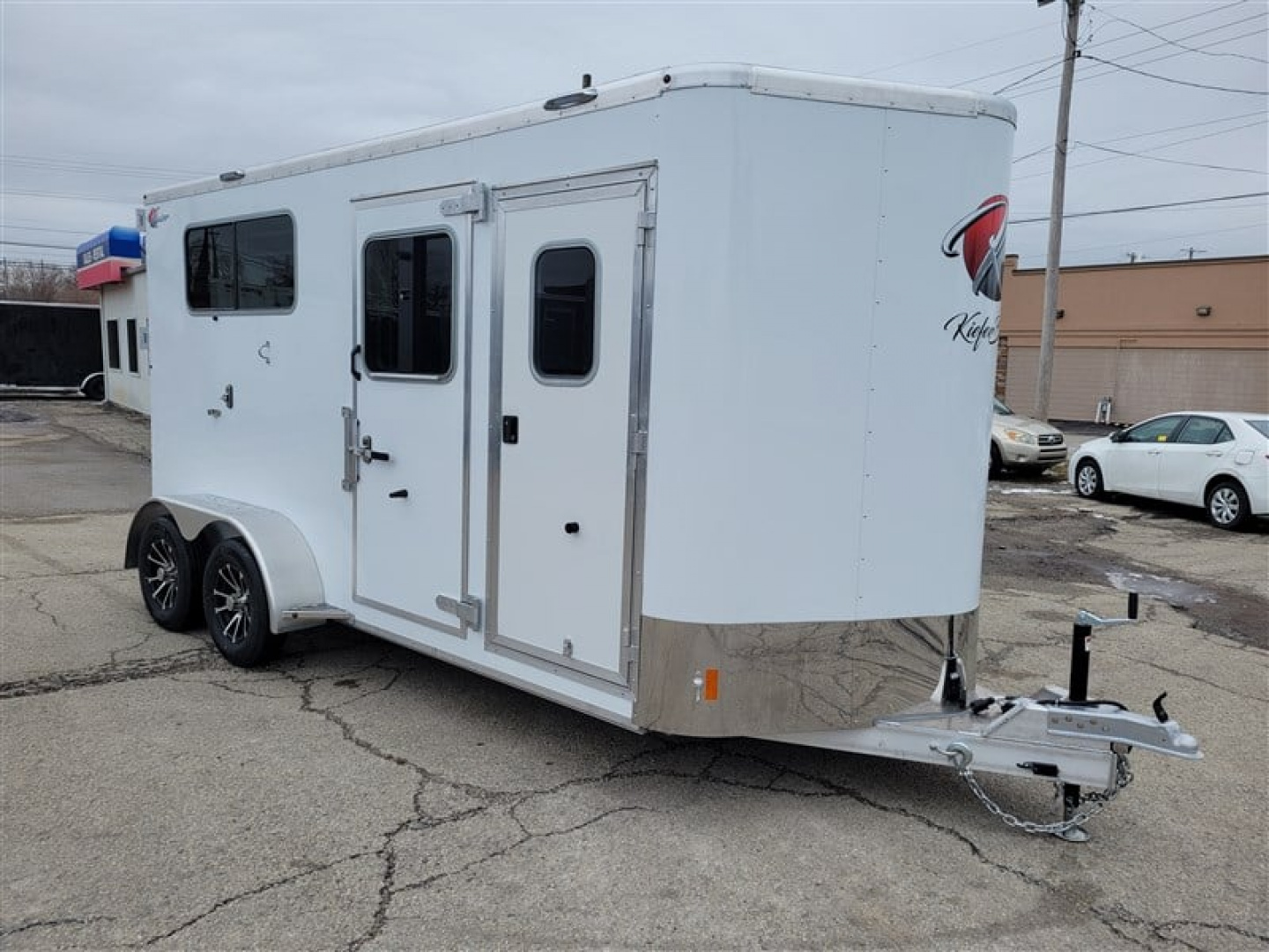 New 2026 Kiefer 2 HORSE STRAIGHT LOAD w/ RAMP Horse Trailer