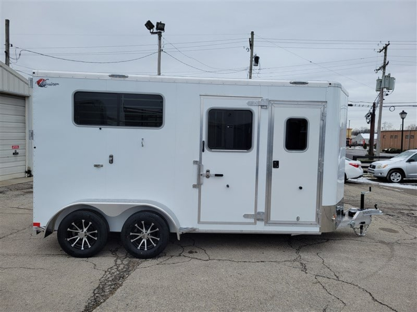 New 2026 Kiefer 2 HORSE STRAIGHT LOAD w/ RAMP Horse Trailer