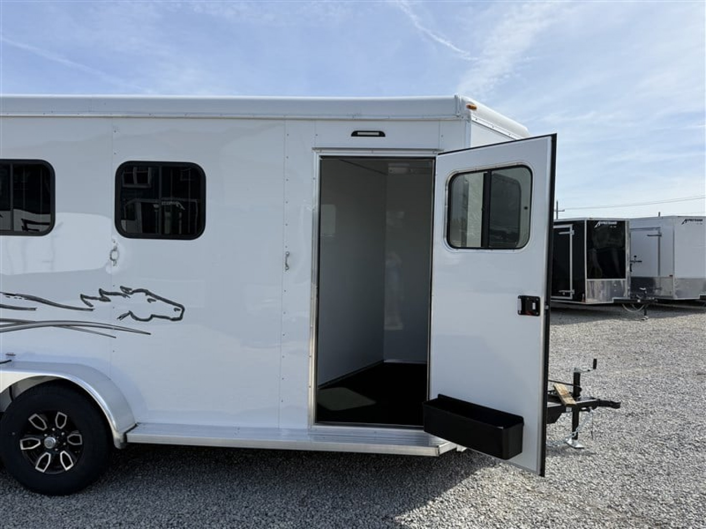 New 2026 Homesteader STALLION 3 HORSE SLANT LOAD HD