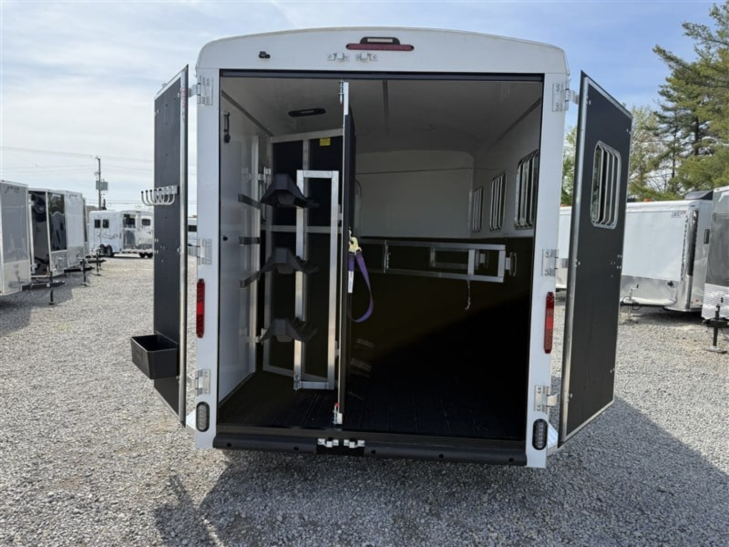 New 2026 Homesteader STALLION 3 HORSE SLANT LOAD HD