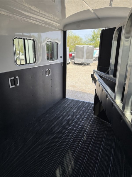 New 2026 Homesteader STALLION 3 HORSE SLANT LOAD HD