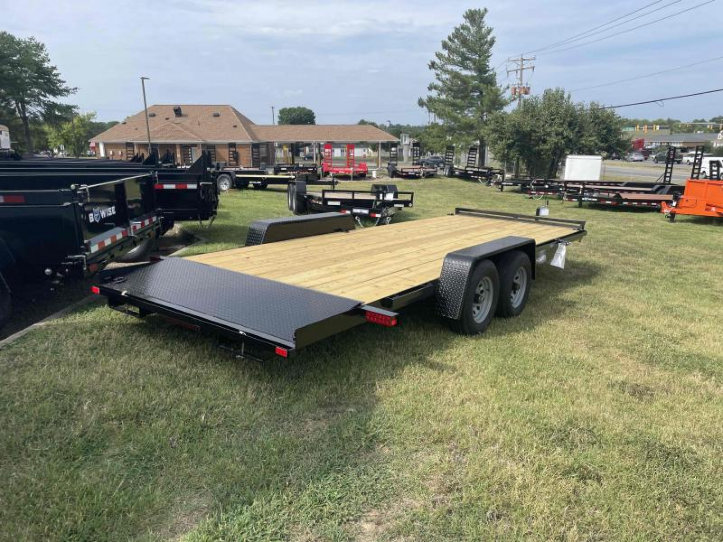 New 2023 Holmes 6'10" x 20' 10k Car Hauler Car / Racing Trailer