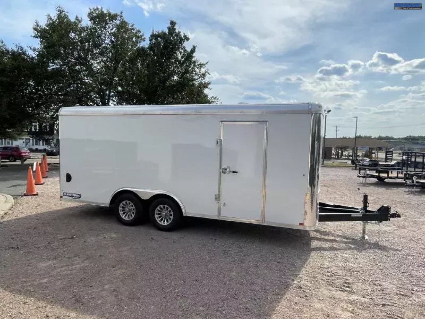 New 2025 Sure-Trac 8.5 x 20 Landscape Pro Enclosed Round Top Cargo Trailer  10K