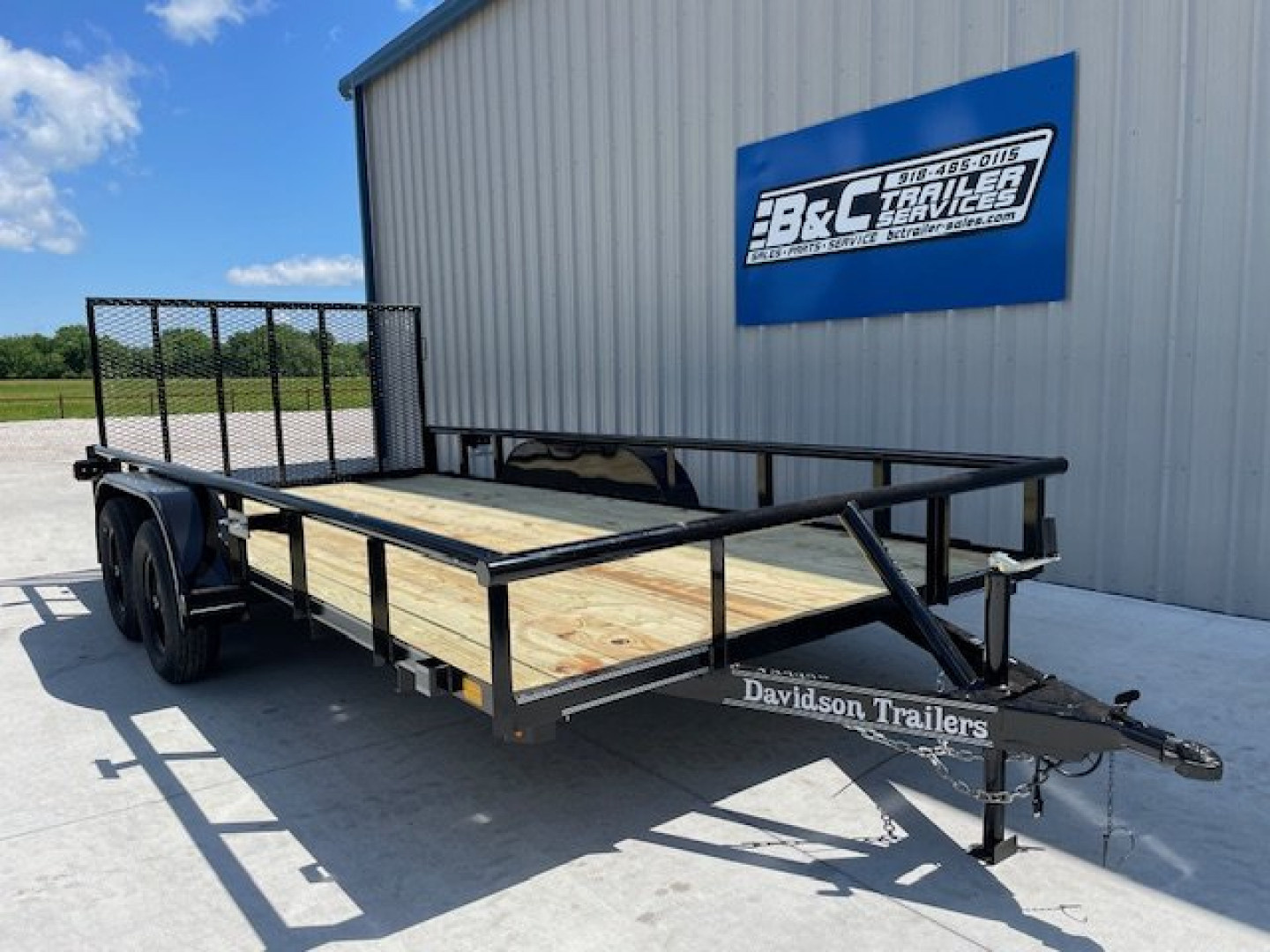 New 2026 DAVIDSON 83X16 TANDEM AXLE PIPE TOP UTILITY W/4' GATE