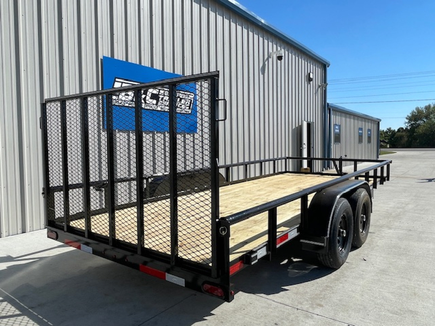 New 2026 DAVIDSON 83X18 PIPE TOP (2)TANDEM 5200lb AXLES UTILITY W 9900lb GVWR, 4' GATE