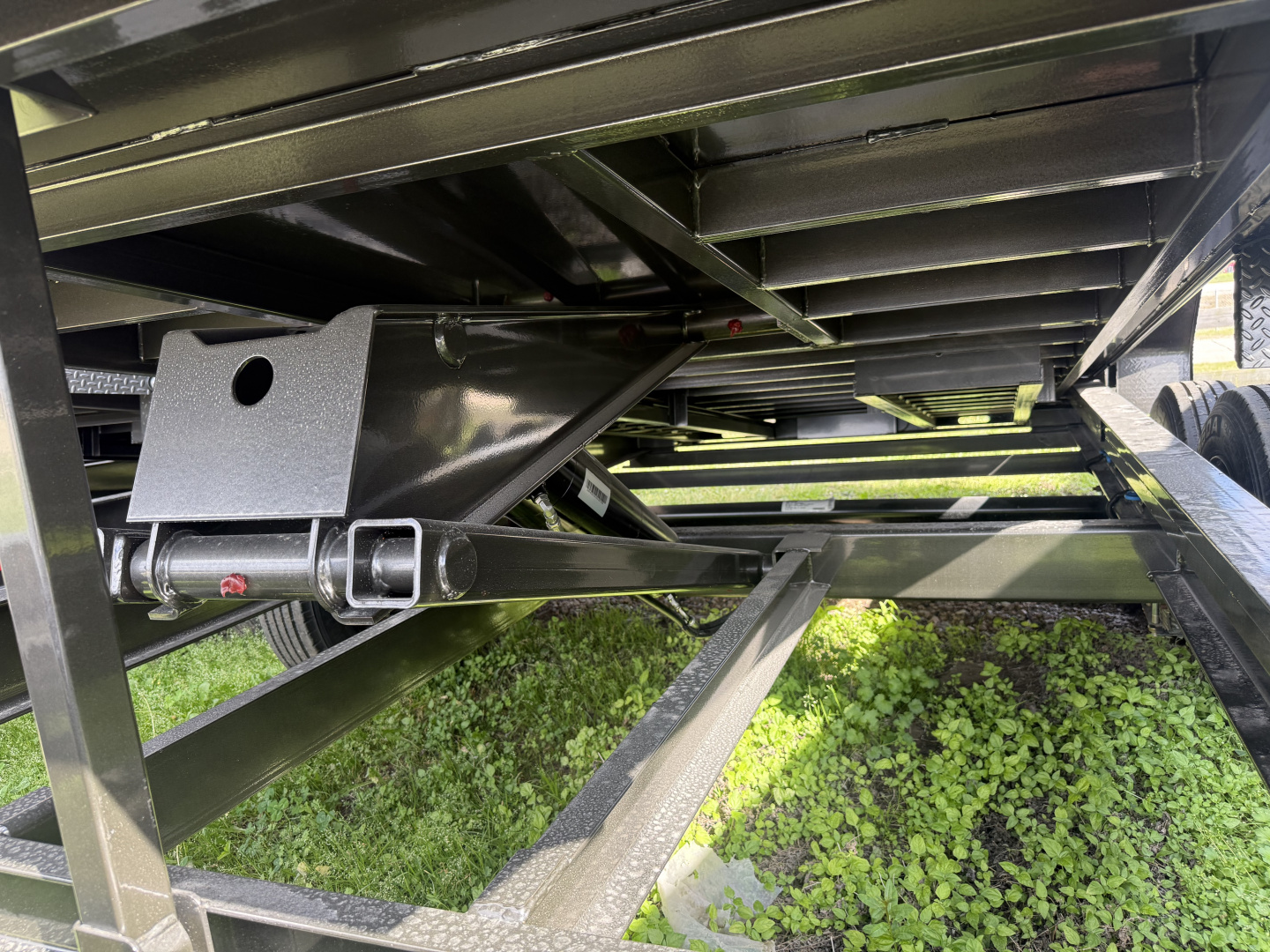 New 2026 MAXX-D DJX8314 Dump Trailer