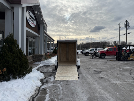 New PACE AMERICAN 5′ X 8′ + V-NOSE ENCLOSED CARGO TRAILER WITH RAMP DOOR 2.9K