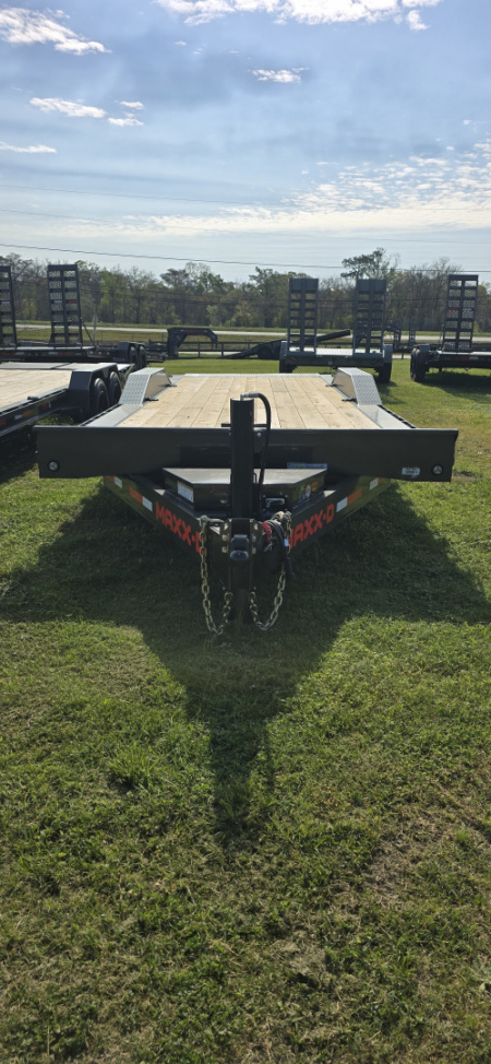 New 2026 MAXX-D T8B10224 Tilt Trailer