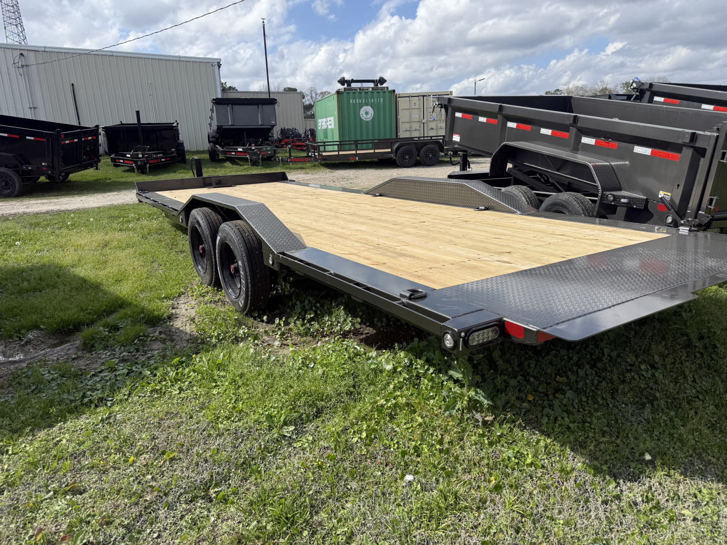 New 2026 MAXX-D T8B10224 Tilt Trailer
