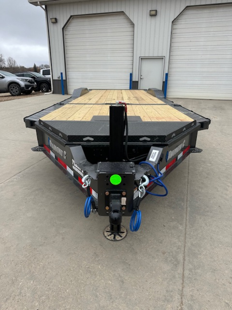 New 2026 Diamond C 24' HXD Tilt