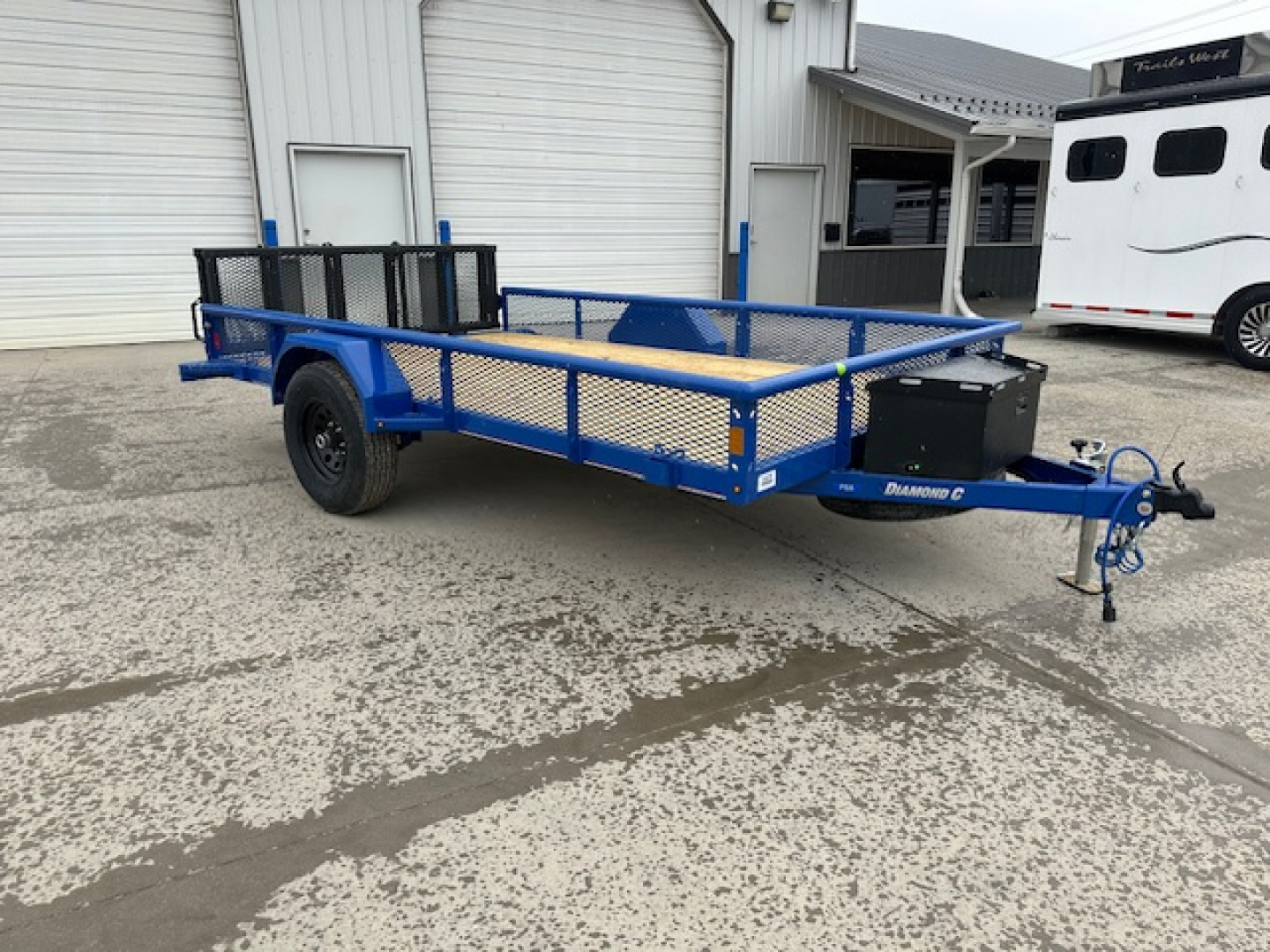 New 2026 Diamond C 12' PSA