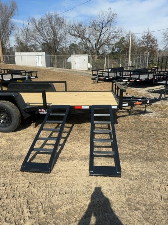 New 82x16 D2E Tandem Utility Ramp in Rail Trailer