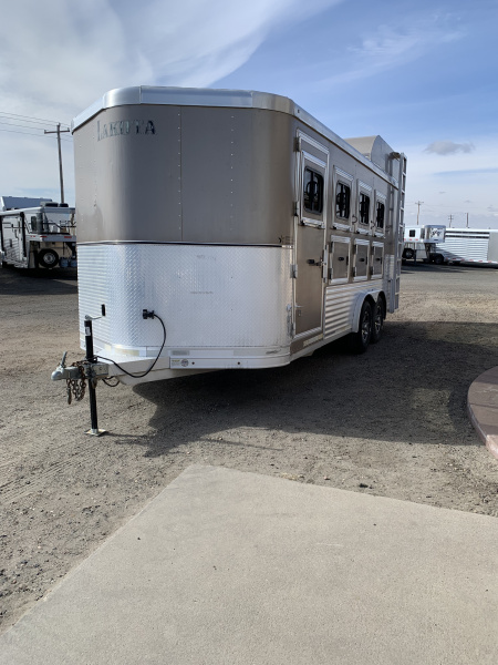 Used 2017 Lakota 4H BP Other