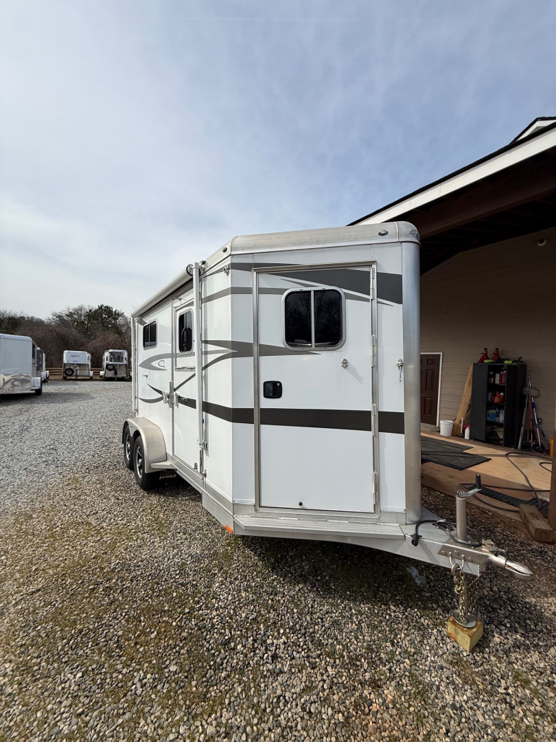 New 2022 4-Star Trailers 2 - Horse Straight Load Bumper Pull Horse Trailer