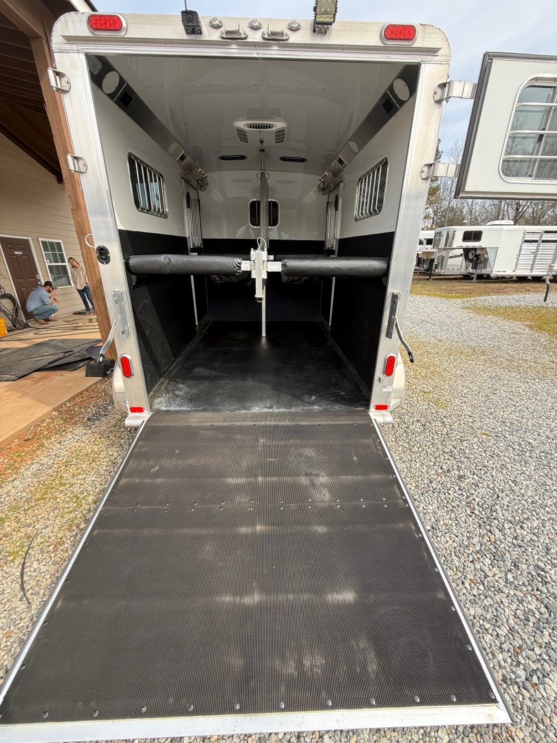 New 2022 4-Star Trailers 2 - Horse Straight Load Bumper Pull Horse Trailer