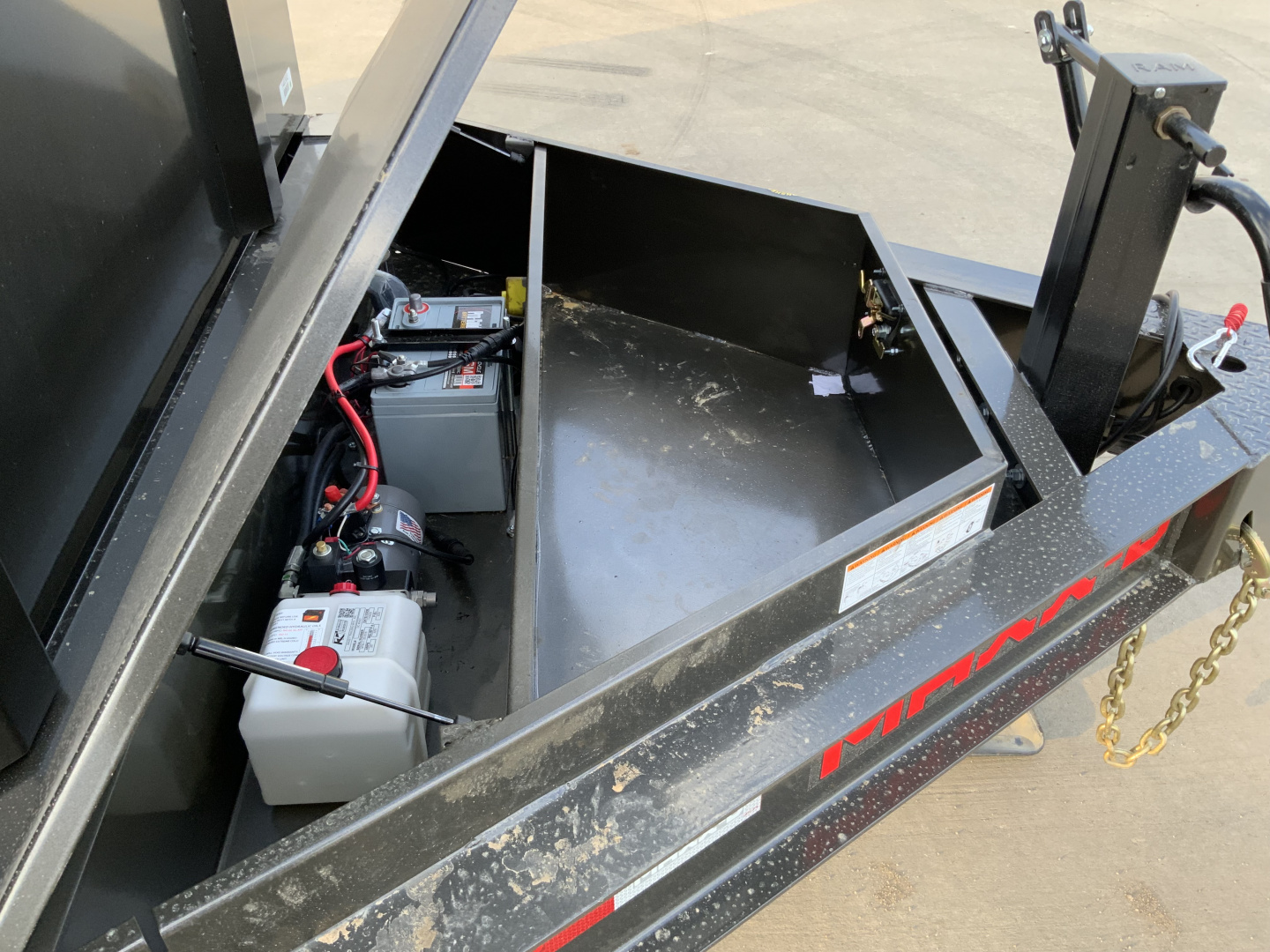 New 2026 MAXX-D DJX 83 X 16 Dump Trailer