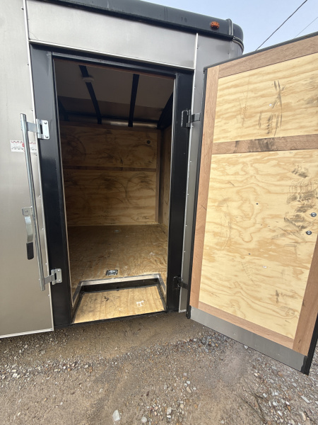Used 2025 Interstate Trailers 8.5X20 USED 7K GVWR 7 1/2 FT INTERIOR HEIGHT Cargo / Enclosed Trailer